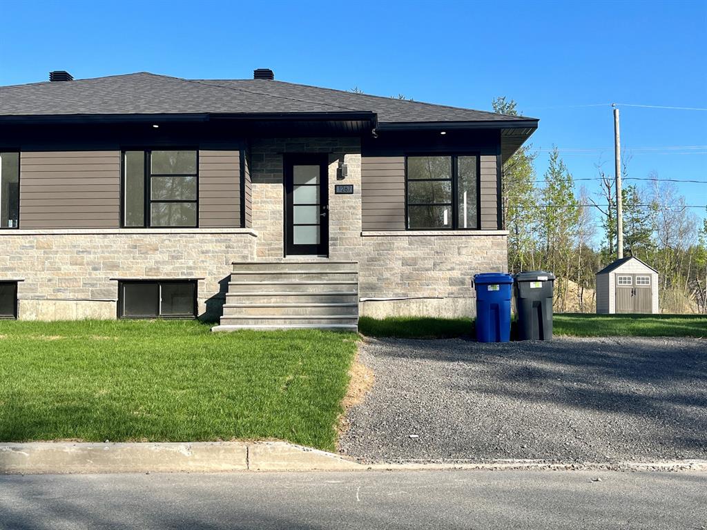 1267 Rue P.-Dizy-Montplaisir