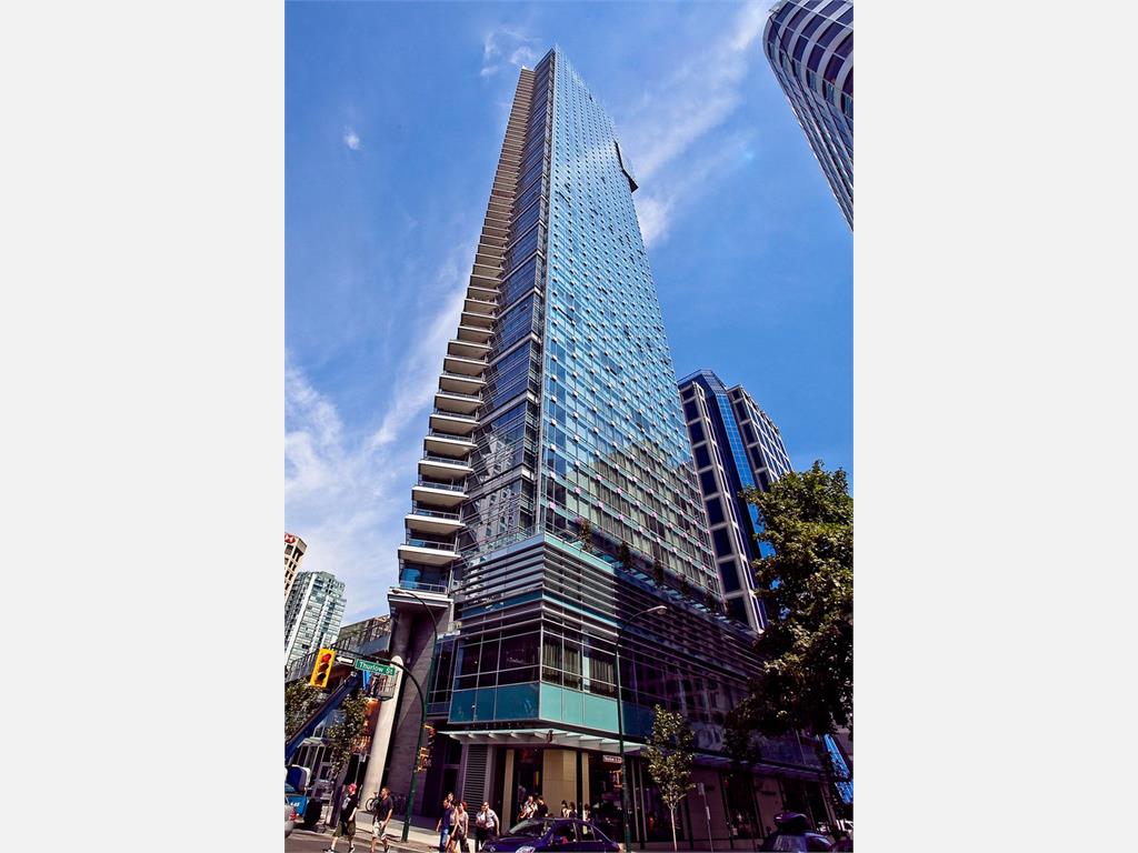 1111 Alberni Street
