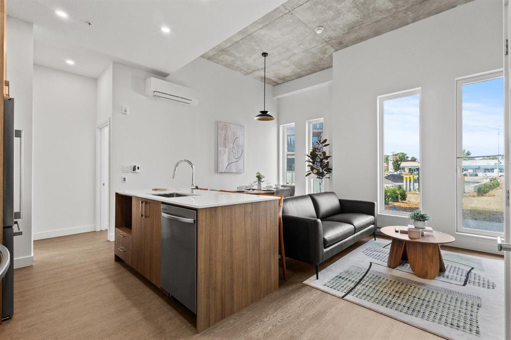 220 Boulevard Harwood