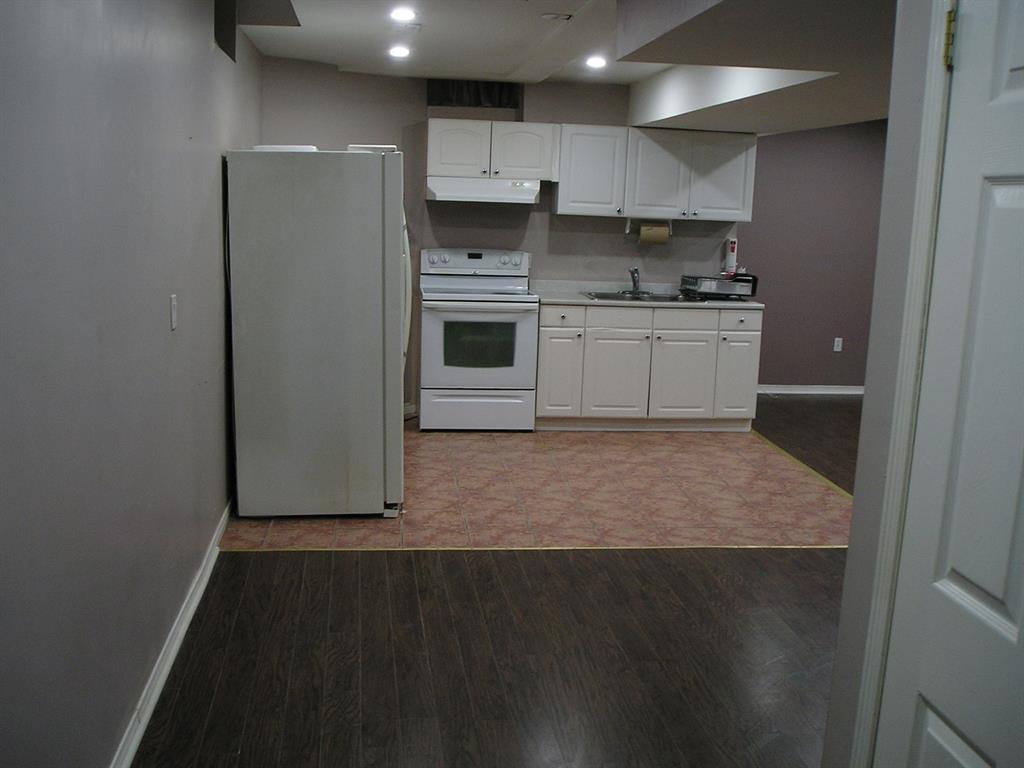 42 Camapania Crt Lower, Vaughan Basement for Rent