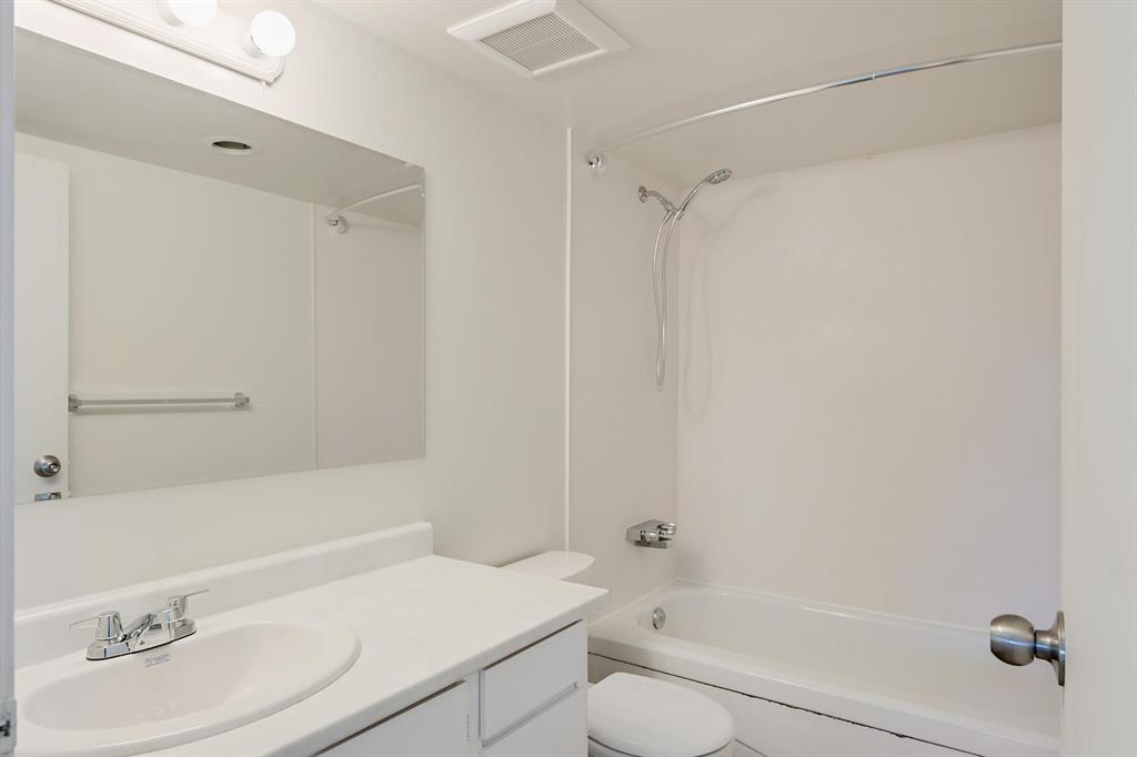 1441 1443 1445 Craigflower Road