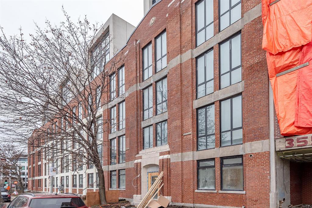 3545 Saint-Antoine w