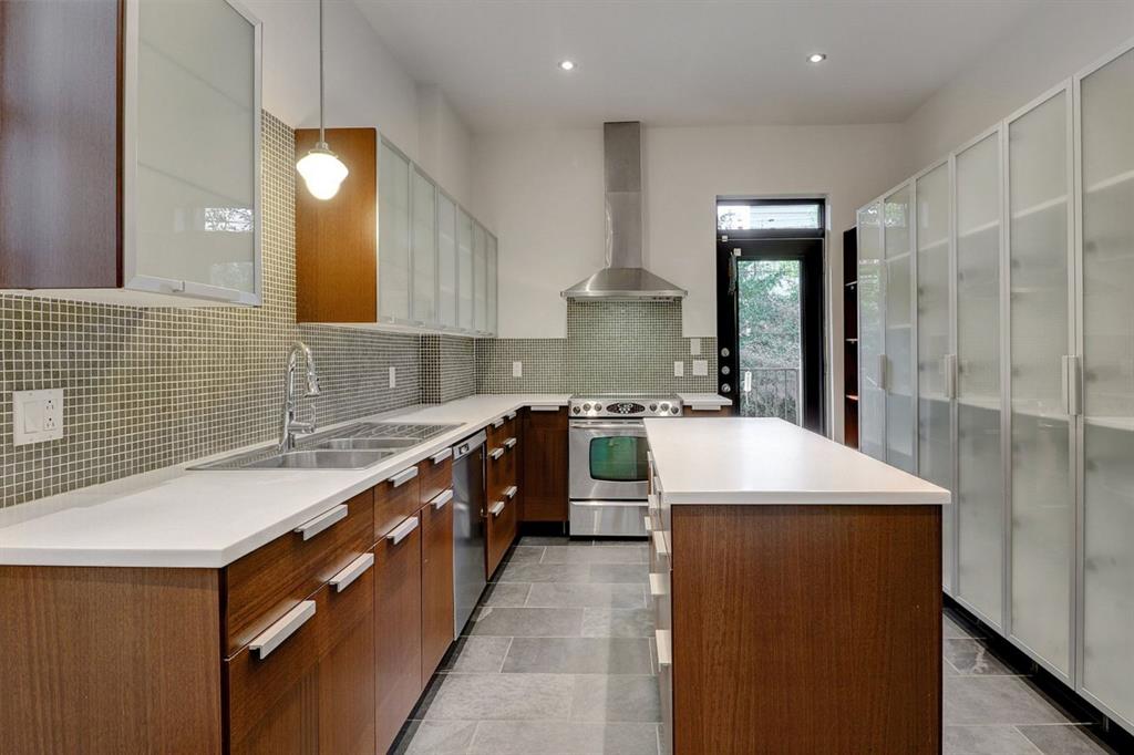 4495 Sherbrooke West
