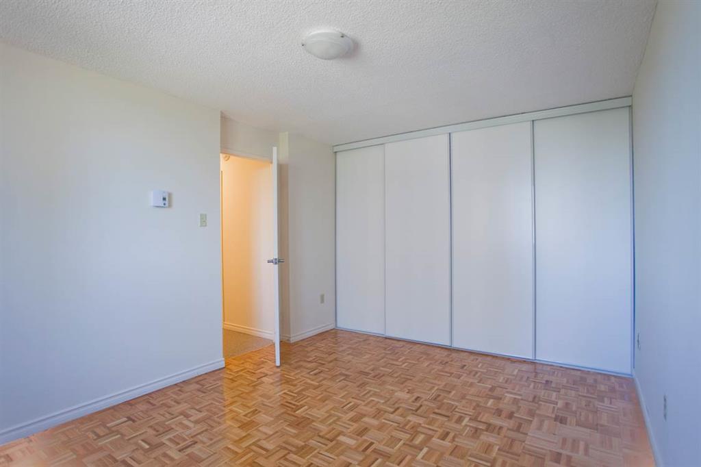 200 White Oaks Court, Whitby Apartment for Rent B38858