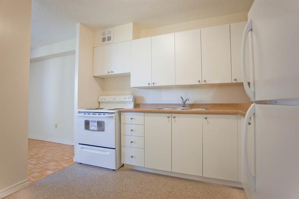 200 White Oaks Court, Whitby Apartment for Rent B38858