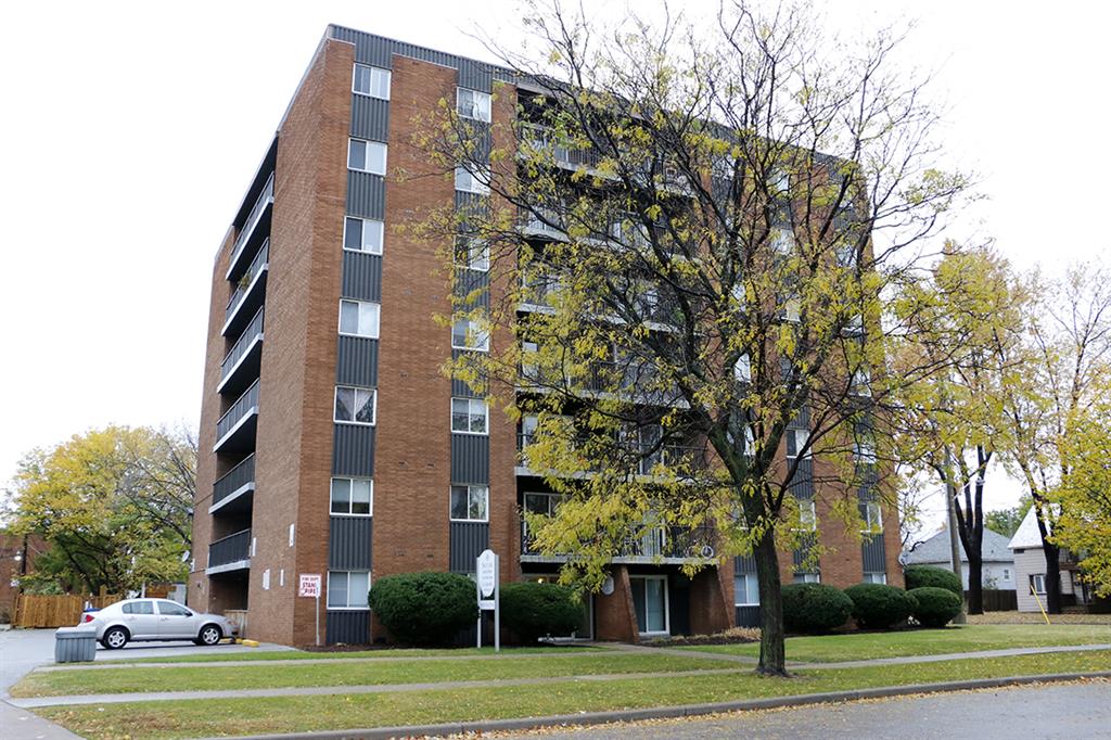 3410 Peter St., Windsor Apartment for Rent B106453
