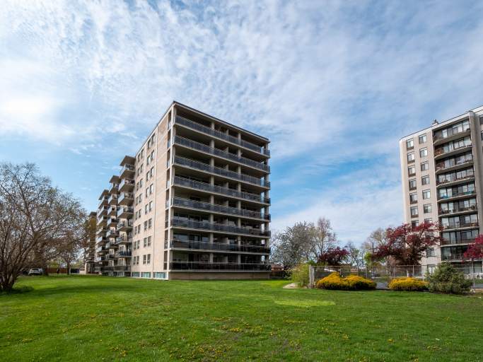 3801 Riverside Drive East, Windsor Apartment for Rent