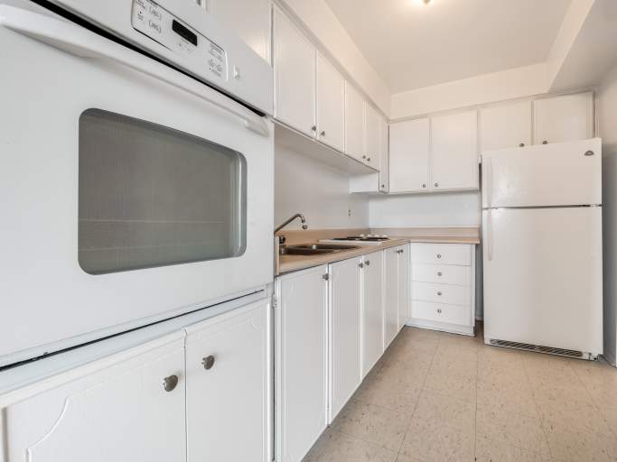 3801 Riverside Drive East, Windsor Apartment for Rent