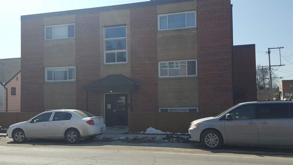 160 Johnson Avenue West