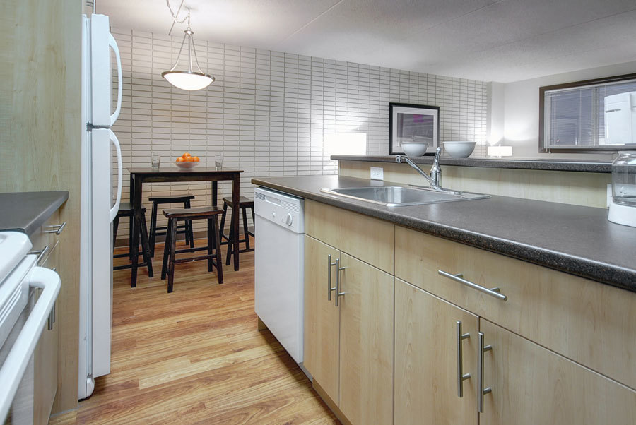 1833 Pembina Highway, Winnipeg Apartment for Rent