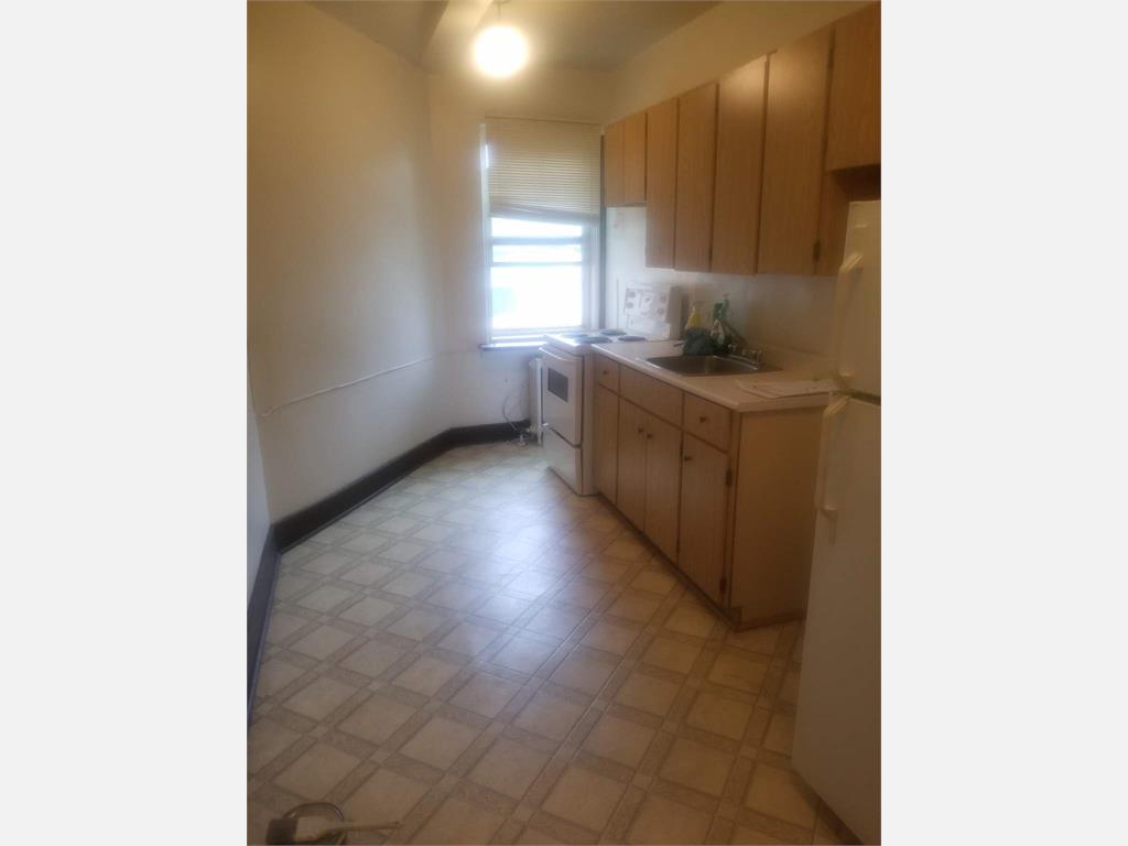 75 Kennedy Street, Winnipeg Apartment for Rent