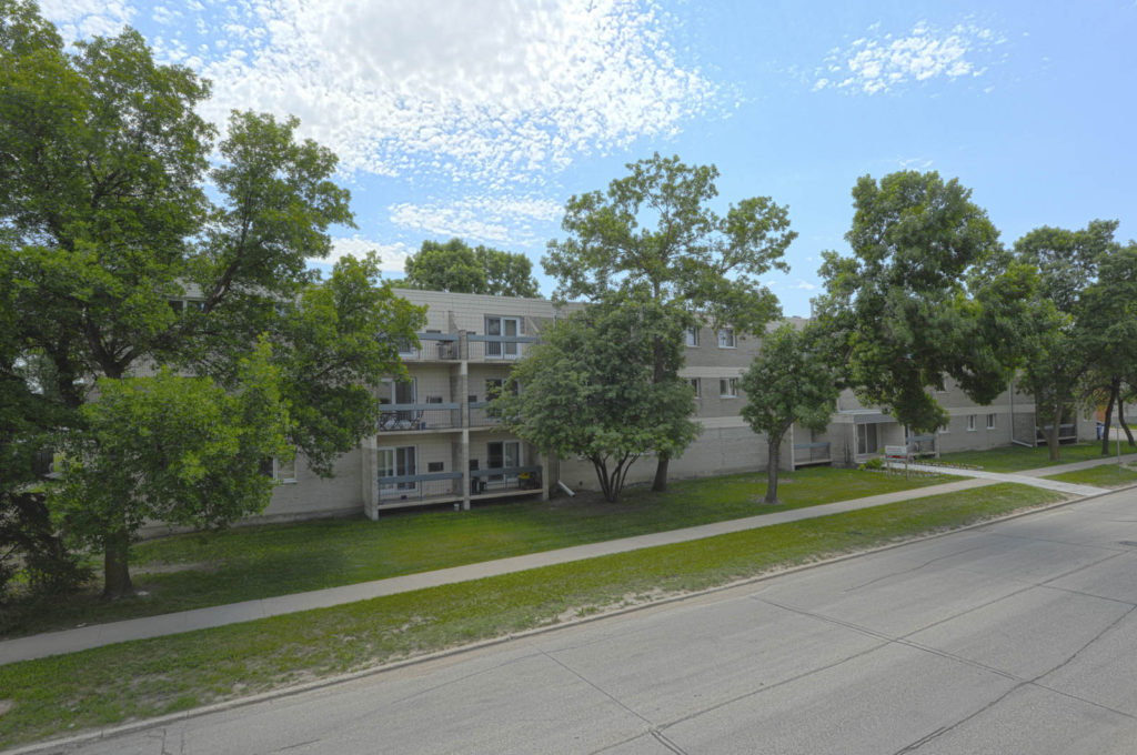 990 Markham Road